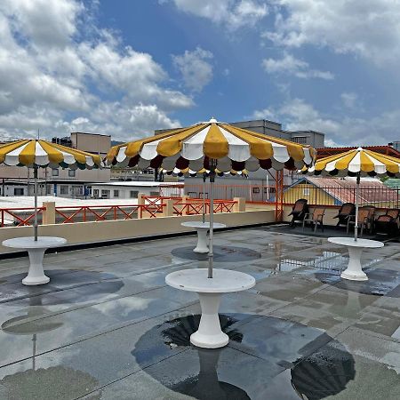 Sundeck Suites Boissiere Village エクステリア 写真